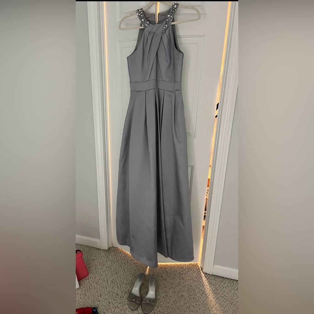 Elegant Gray Strapless Evening Gown
